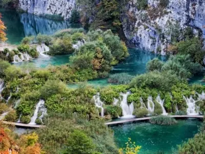 Chiêm ngưỡng Plitvice Lakes thiên đường thác nước xanh
