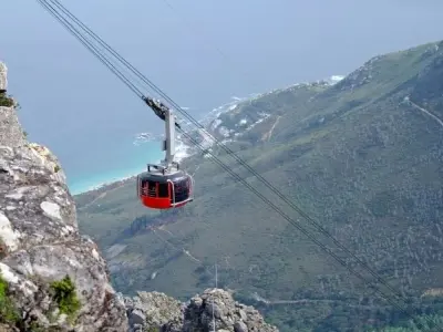 Khám phá Table Mountain ngọn núi biểu tượng của Nam Phi